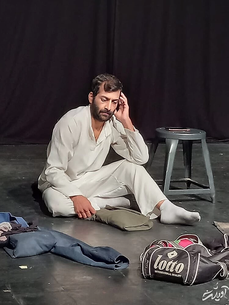 سناتور حسینی: طالبان عوض نمی‌شوند؛ ذات‌شان همان است که بود